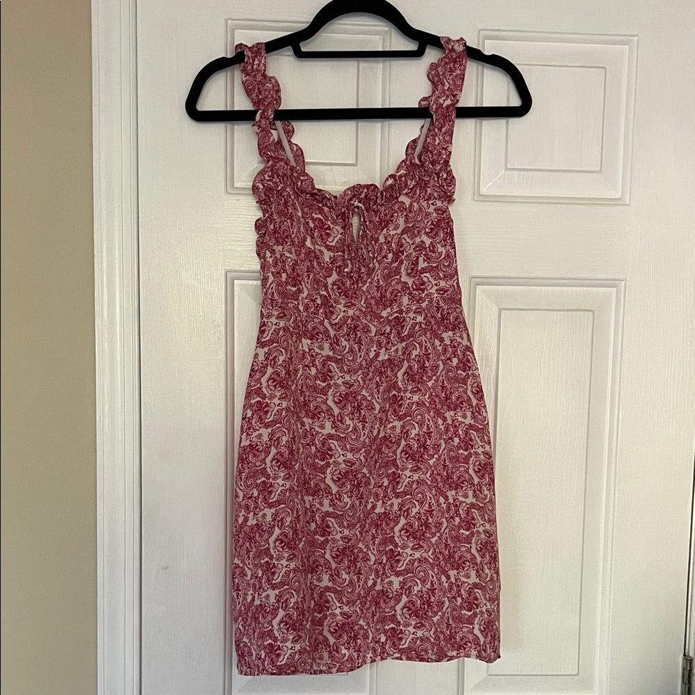 Chic Floral Mini Dress in Pink